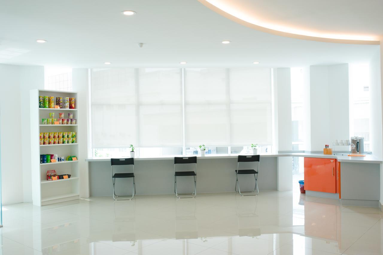 1Orange Hotel Sri Petaling 쿠알라룸푸르 외부 사진
